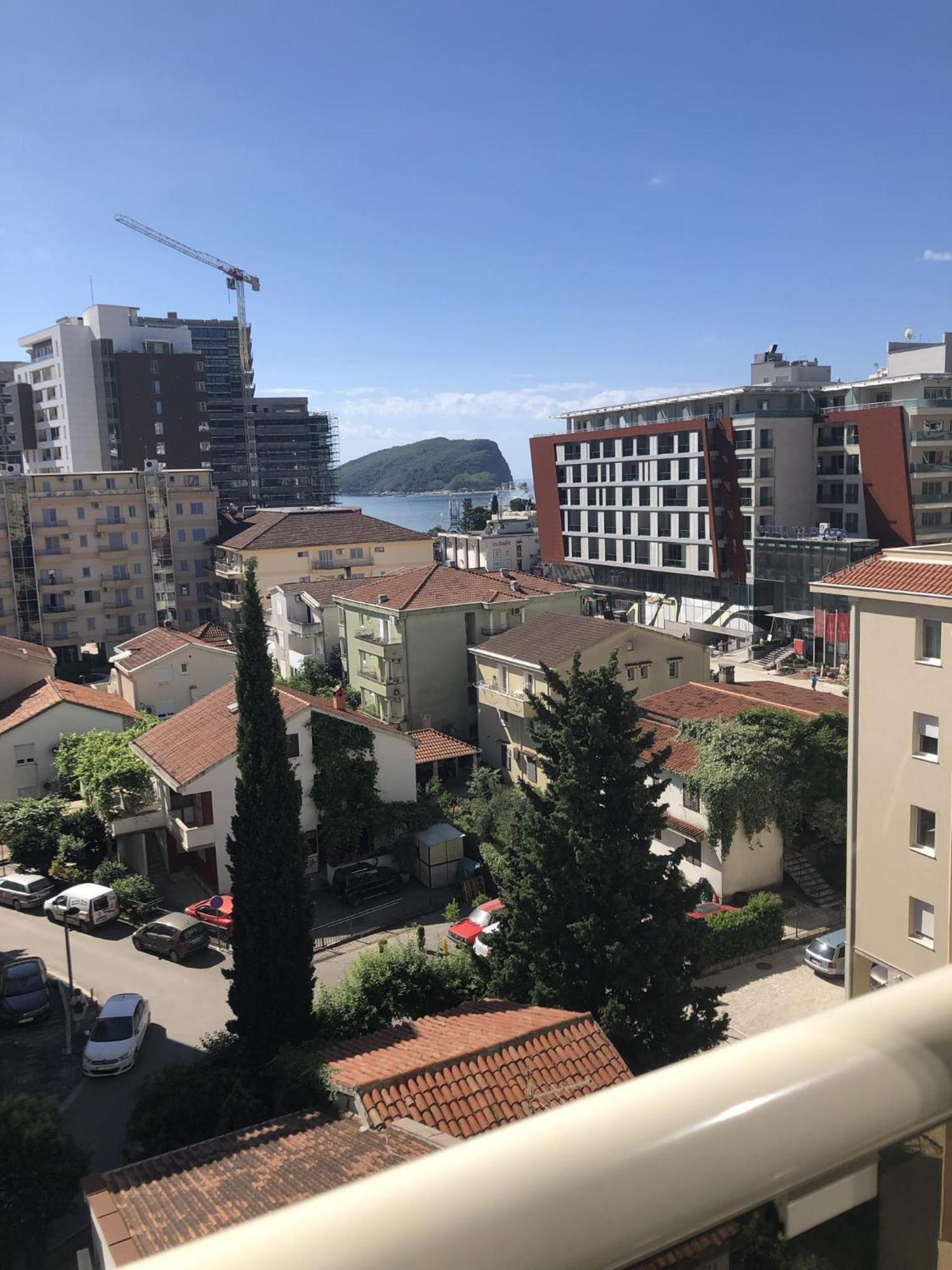 Status-m Franca Sea View Budva